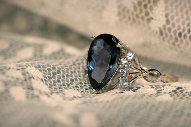 Flashy Sapphire